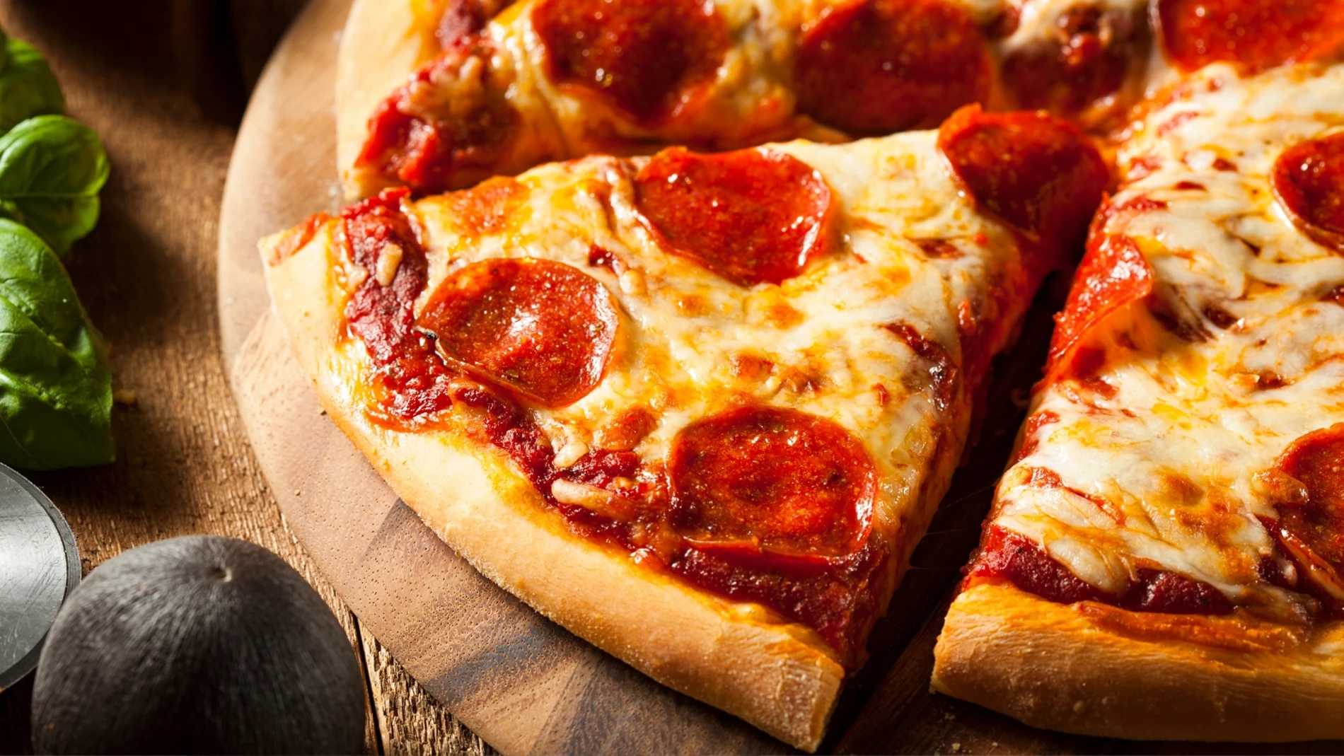 Esta conocida cadena de pizzerías ofrece 1.000 euros por dos días de ...