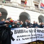 El consejero de Presidencia de Andalucía visita a Barbate (Cádiz) tras la muerte de guardias civiles por una narcolacha