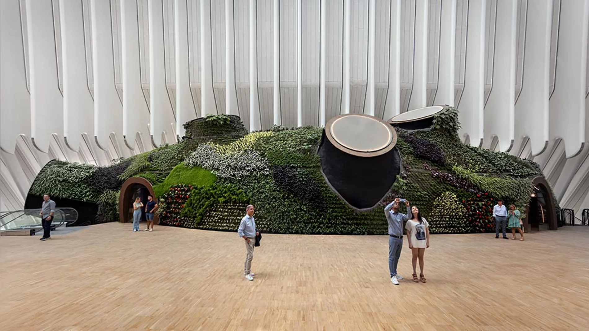 El mayor jardín vertical interior de Europa se encuentra en una ciudad española