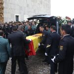 VÍDEO: Agentes y autoridades dan el último adiós con "profundo pesar" al guardia civil de San Fernando muerto en Barbate