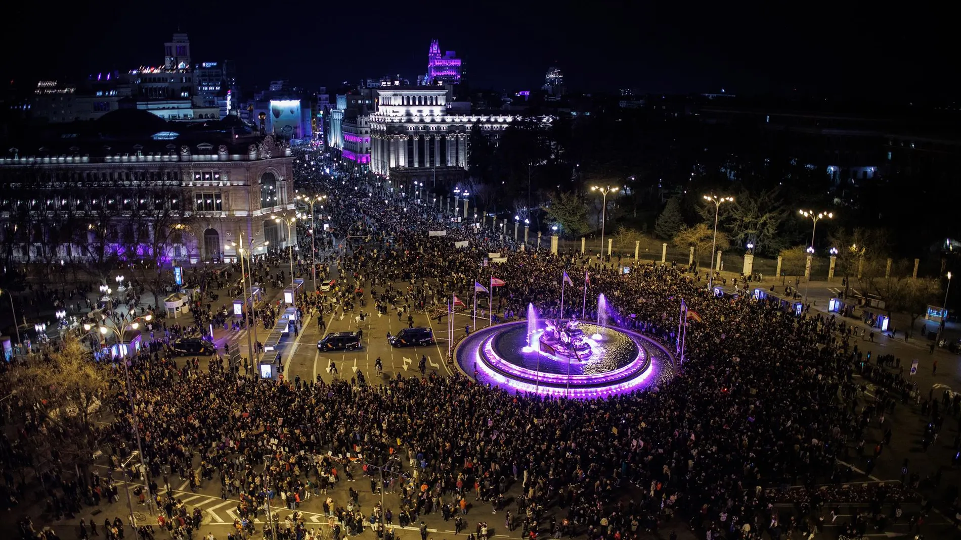MADRID.-El feminismo volverá a separarse el 8M en Madrid: una marcha quiere salir desde Cibeles y la otra desde Atocha