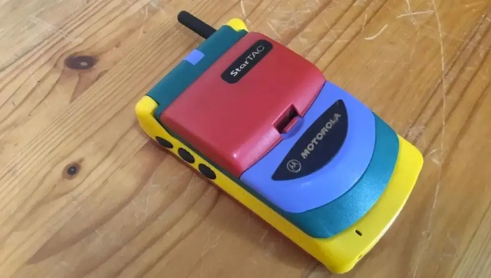 Motorola Rainbow StarTac.