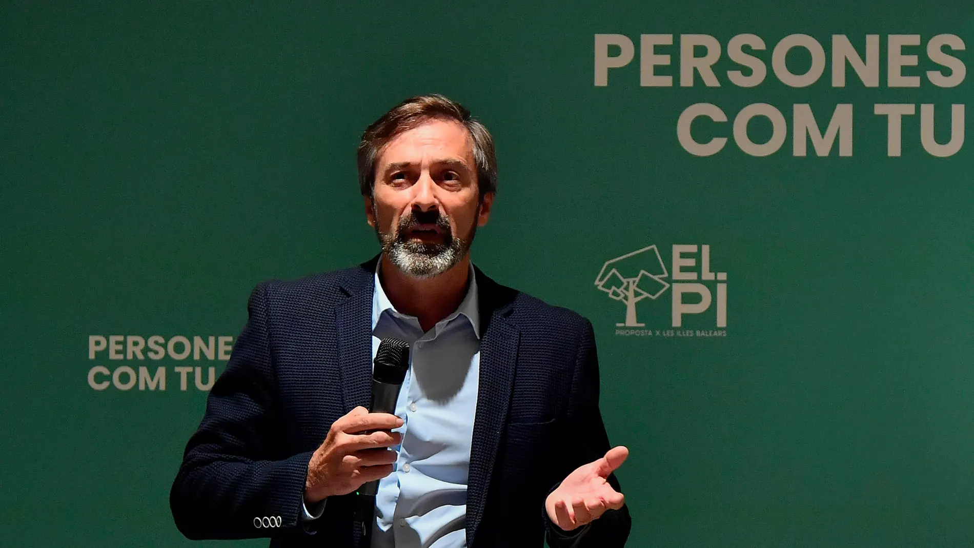 El senador Pedro San Ginés, de Coalición Canaria, durante una intervención en noviembre de 2023 en Palma de Mallorca para buscar sinergias con otros partidos políticos. 