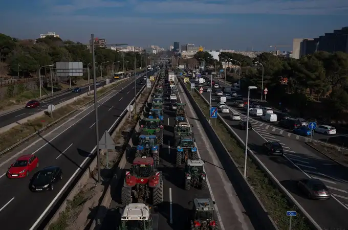 Huelga de agricultores en España, en directo: las organizaciones convocan una concentración en Mercamadrid este miércoles