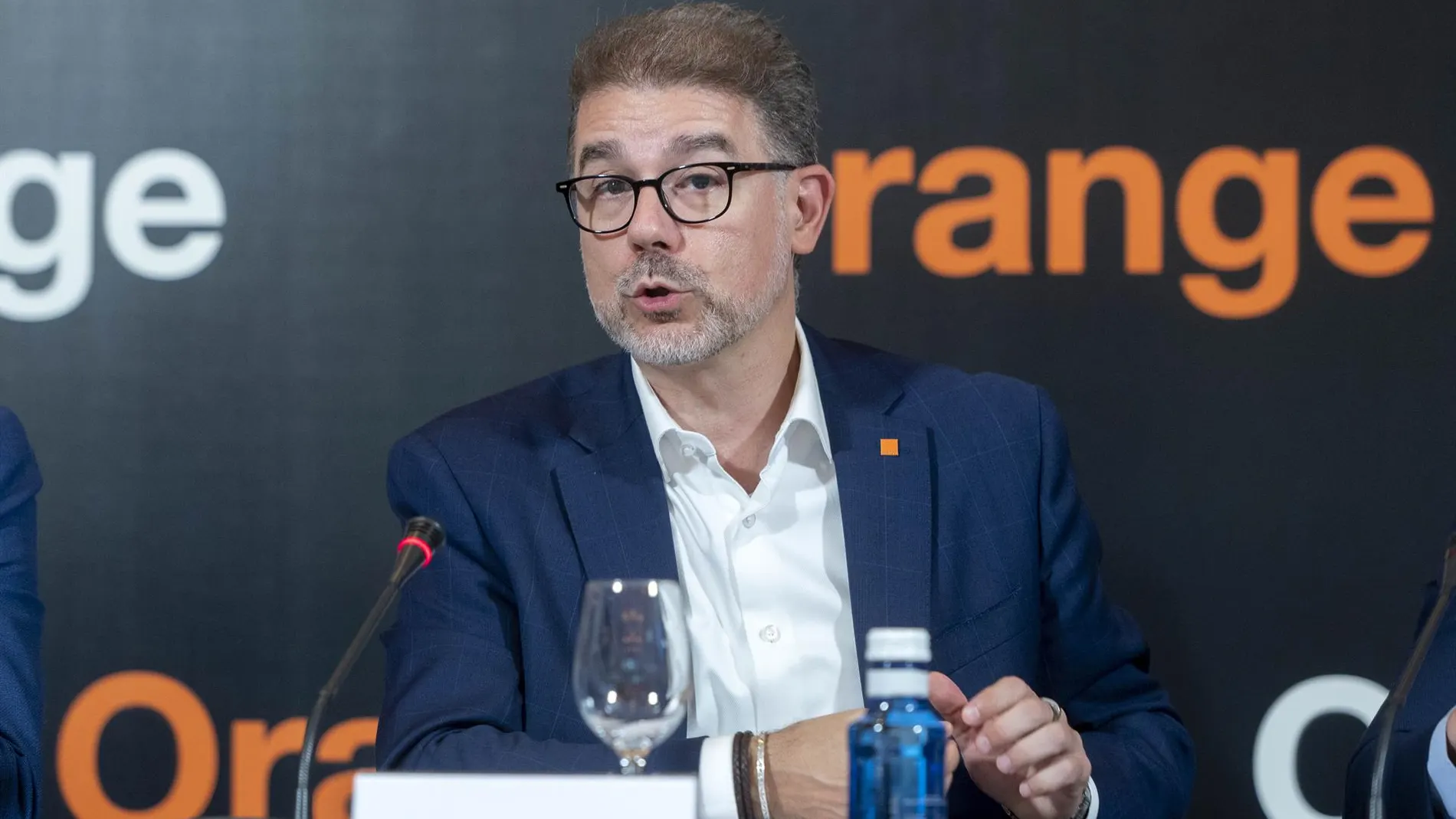 Economía/Empresas.- Orange España facturó 4.698 millones en 2023, un 1,1% más, su primer aumento anual desde 2018