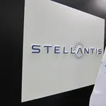 Economía/Motor.- (AMP) Stellantis logra beneficio récord de 18.625 millones en 2023 y dará 1.900 millones a empleados