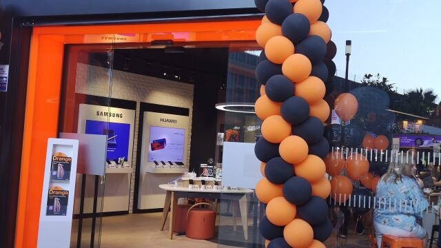 Economía/Empresas.- Orange obtuvo un beneficio neto de 2.440 millones de euros en 2023, casi un 14% más
