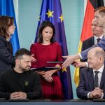 AMP.- Ucrania.- Ucrania y Alemania firman un acuerdo en materia de seguridad durante la visita de Zelenski al país