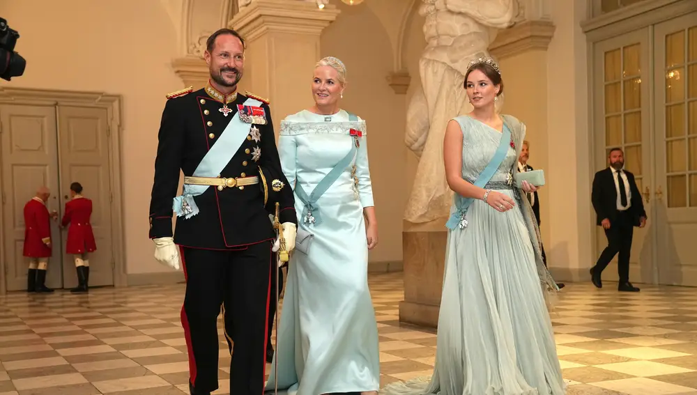  Crown Prince Haakon and Crown Princess Mette-Marit of Norway with their daughter Princess Ingrid Alexandra arrive for a gala dinner on the occasion of Prince Christian's of Denmark 18th birthday, at Christiansborg Castle in Copenhagen, Denmark
