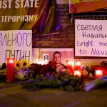 Protestas en la embajada rusa en Madrid tras la muerte de Navalni