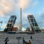Vox pregunta la previsión de funcionamiento del movimiento bascular del Obelisco de Calatrava, parado desde hace 15 años