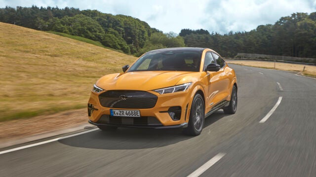 Mustang Mach-E: el mito deportivo ahora con motor cien por cien eléctrico