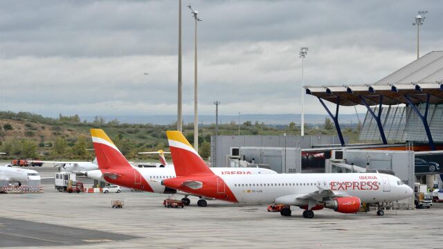 Iberia Express ofrece billetes para volar entre Canarias y Madrid por 20 euros