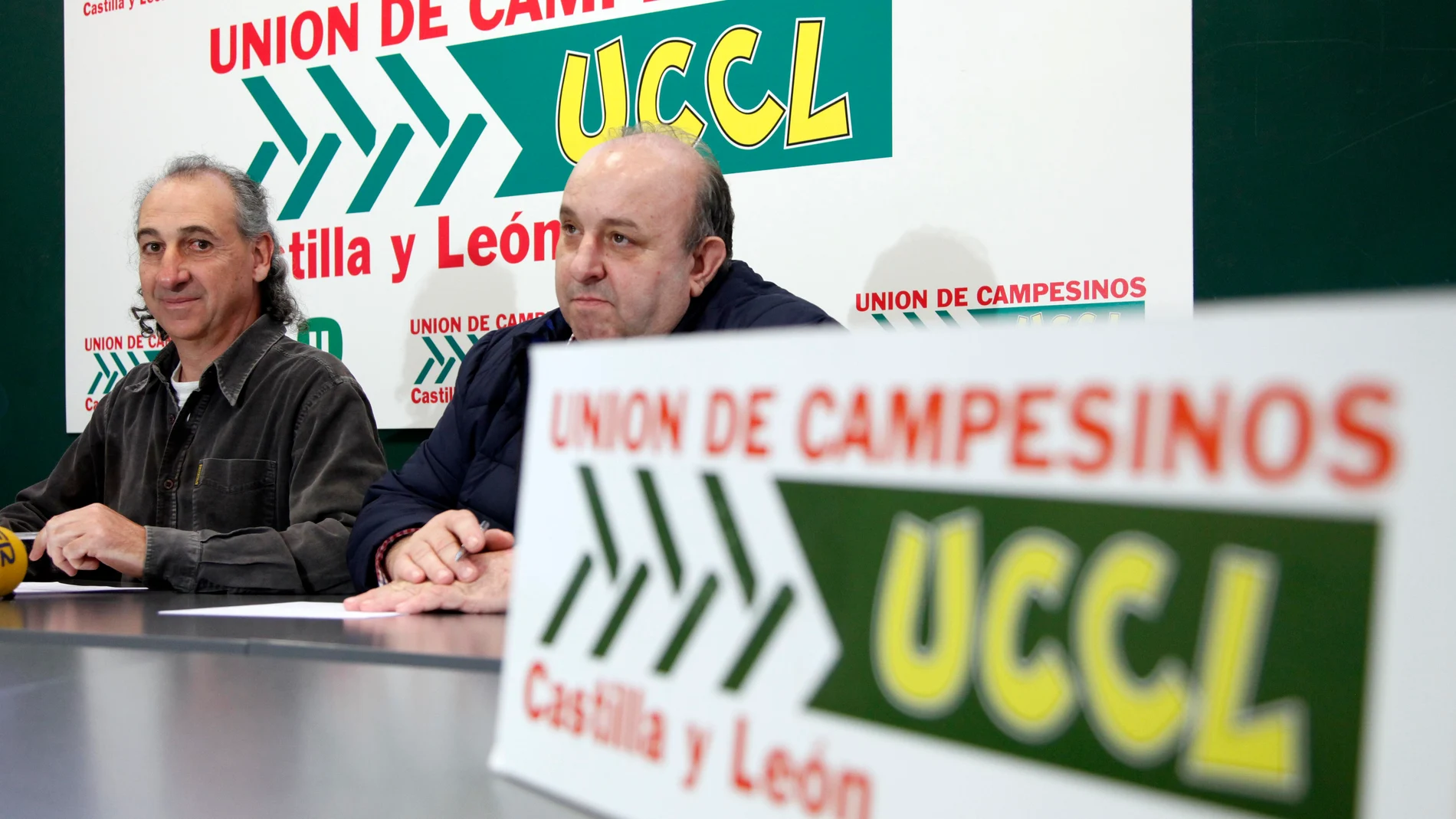 González Palacín durante la rueda de prensa de UCCL