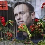 Rusia.- Las autoridades rusas retendrán el cuerpo de Navalni dos semanas para "exámenes químicos"