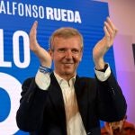Alfonso Rueda celebra su victoria en las elecciones gallegas