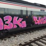Renfe destinó durante el pasado año 860.000 euros a la limpieza de grafitis en trenes de Euskadi