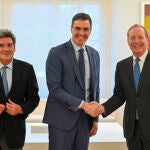 El presidente del Gobierno, Pedro Sánchez, se reúne con el presidente de Microsoft, Brad Smith.