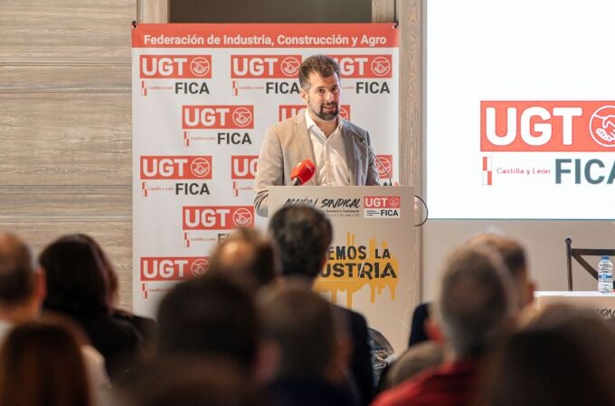 El secretario general del PSOECyL, Luis Tudanca, interviene en la apertura de las Jornadas organizadas por UGT FICA-Castilla y León ‘Acción sindical. Momento de avanzar’.