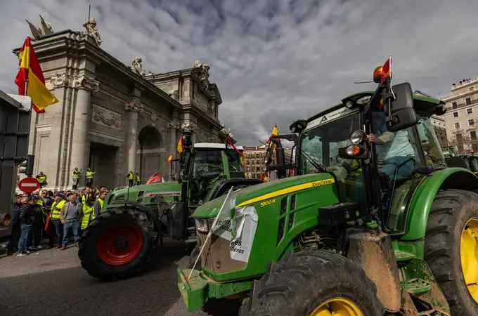 Ayuso pedirá que el delegado de Gobierno dé explicaciones en la Asamblea y el Congreso sobre el recibimiento “a palos” a los agricultores en Madrid