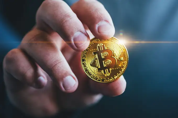 El bitcoin marca un nuevo máximo histórico y supera por primera vez los 69.000 dólares