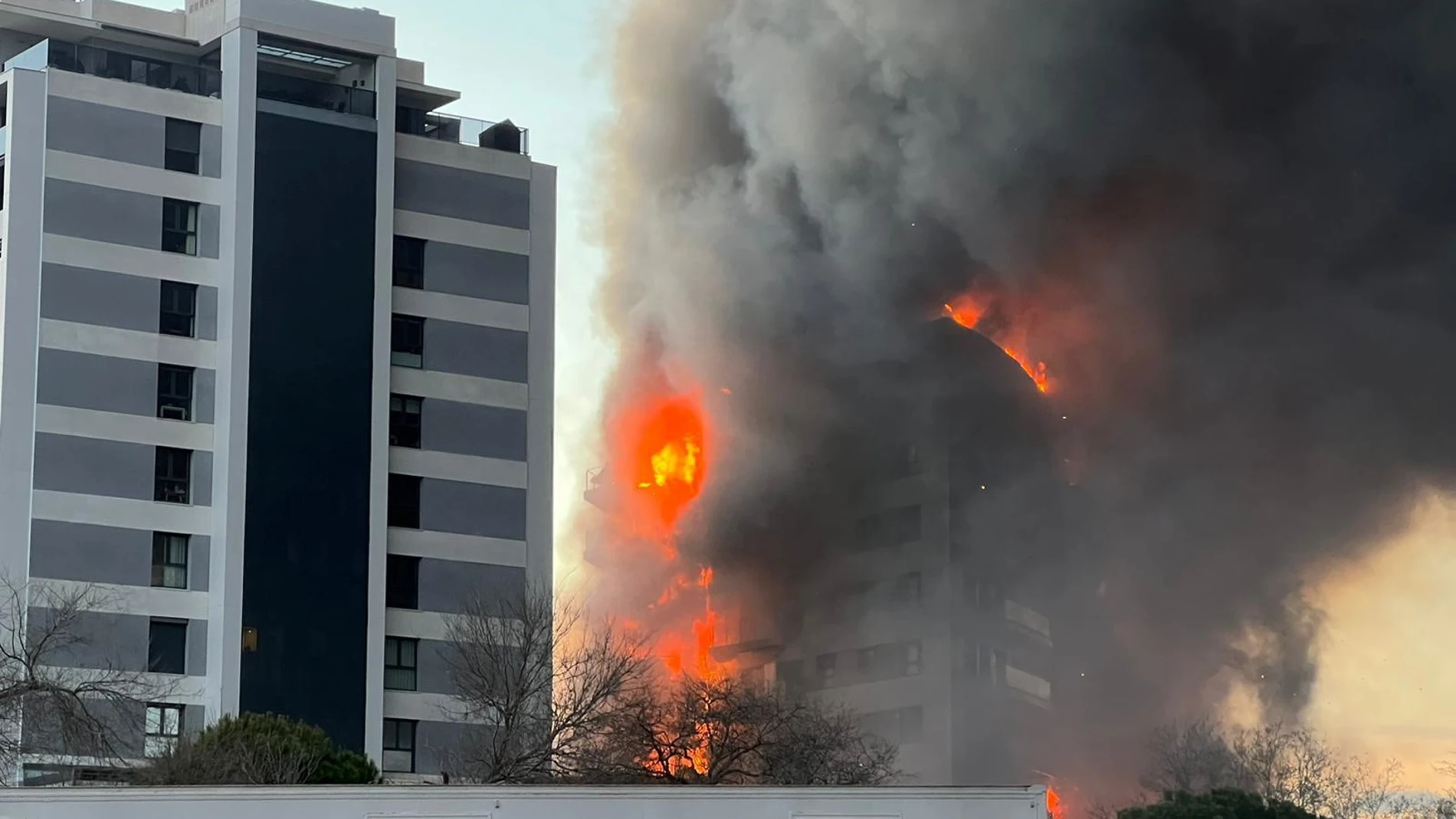 Incendio en un edificio de Campanar, en València EUROPA PRESS 22/02/2024