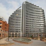 Inquietud por el edificio de Mislata levantado por la misma constructora del incendio de Valencia