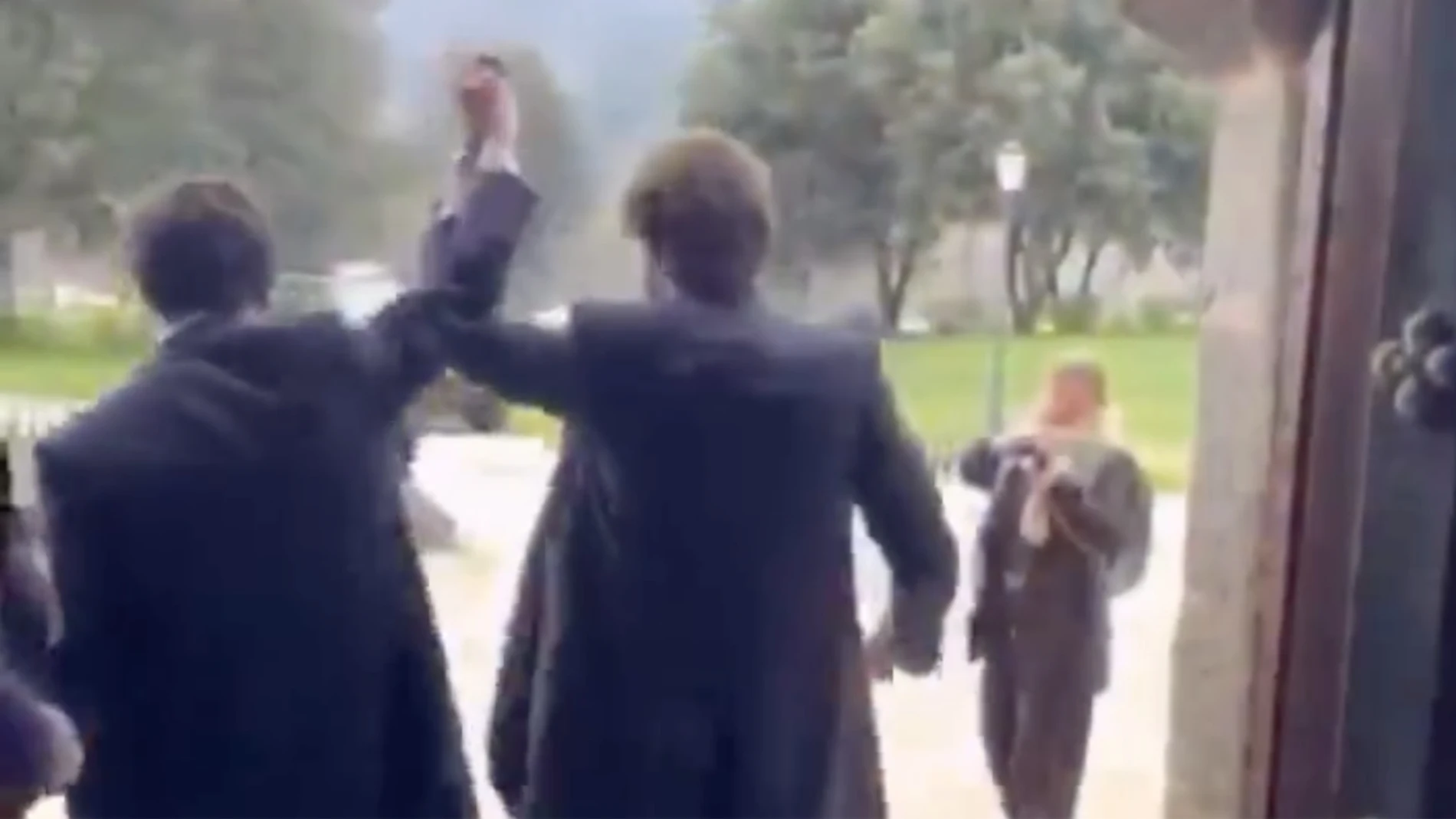 Controversia en redes sociales por la celebración de una boda gay en una ermita desacralizada en Madrid
