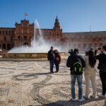 Polémica en Sevilla por la propuesta del alcalde de cobrar por entrar en la Plaza de España