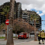 El juez autoriza ya la entrada de los inquilinos al edificio incendiado en València