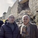 Santonja visita la zona del derrumbe junto al alcalde de Ledesma, Exuperancio Benito