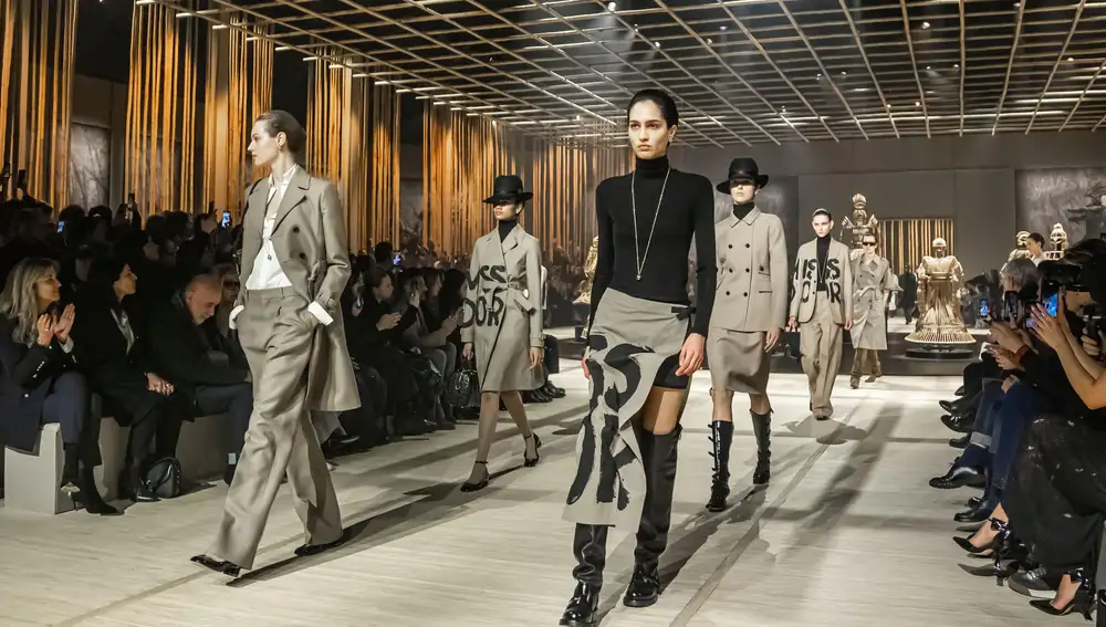 Dior - Runway - Paris Women's Fashion Week Fall/Winter 2024/2025