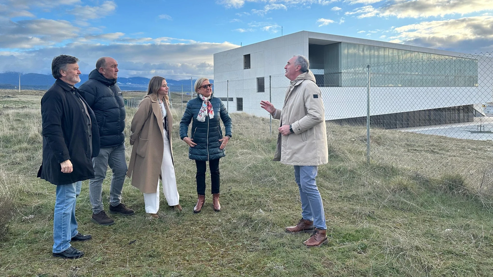 Francisco Vázquez junto de De Vicente, Noelia Núñez, Paloma Sanz y José Mazarías