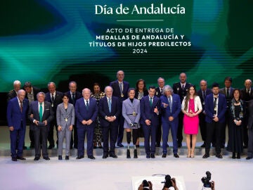 El presidente andaluz, Juanma Moreno, y el presidente del Parlamento andaluz, Jesús Aguirre