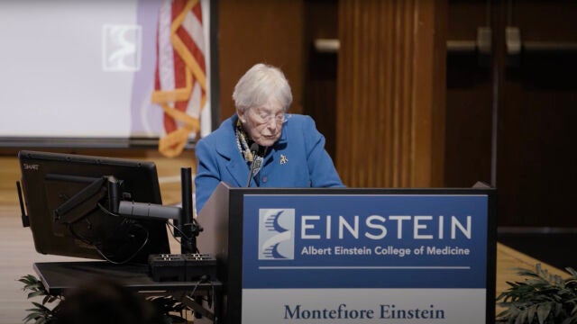 Ruth Gottesman en Escuela de Medicina Albert Einstein en el Bronx