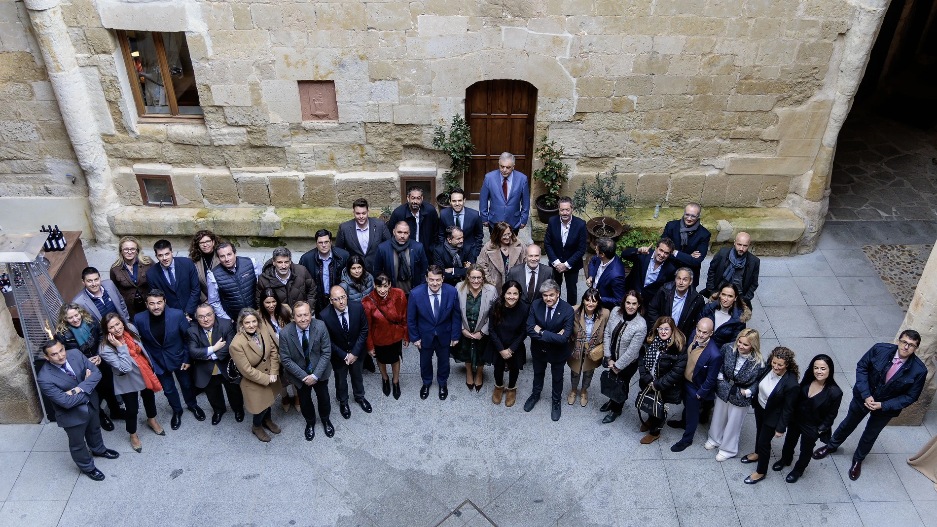 El presidente de la Junta, Alfonso Fernández Mañueco, clausura la asamblea general de la Asociación de Hoteles de Castilla y León