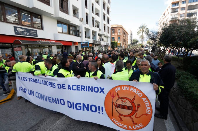 Marcha en Algeciras de los trabajadores de Acerinox