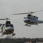 Dos helicópteros AB-212 de la Armada
