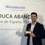 David Horrillo recoge un tercer premio en los galardones al Mejor Docente de España de Educa Abanca. COLEGIO MARCELO SPÍNOLA