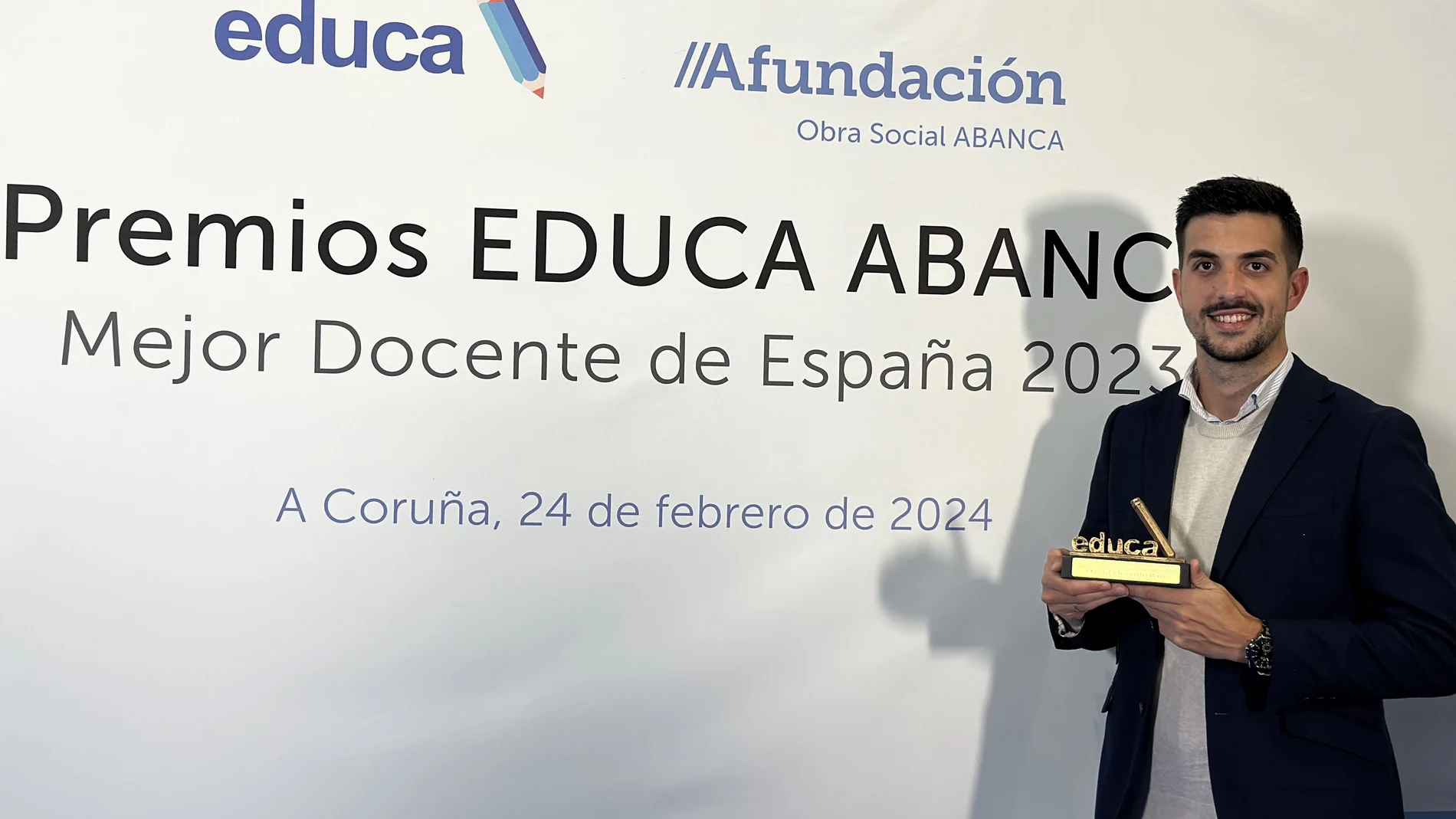 David Horrillo recoge un tercer premio en los galardones al Mejor Docente de España de Educa Abanca.COLEGIO MARCELO SPÍNOLA06/03/2024