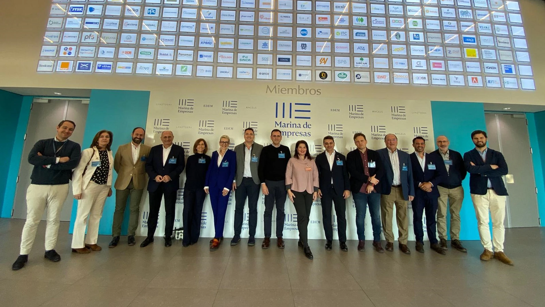 Los miembros de la Junta directiva de Vitartis visitan Marina de Empresas, en Valencia