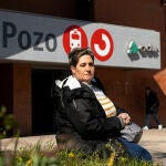 Ana Pérez: «No he vuelto a subirme a un tren, no puedo, me genera mucha angustia. El tener que quedarme ese día cuidando de mi madre me salvó».