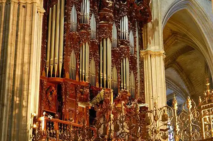Cinco datos históricos del órgano de la mayor catedral gótica del mundo