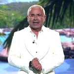 Jorge Javier, todo vestidito de blanco, se dejó de cuentos chinos y acaudilló 'Supervivientes 2024'