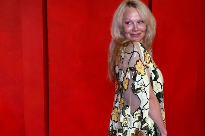 Pamela Anderson sin maquillaje en los Oscar.