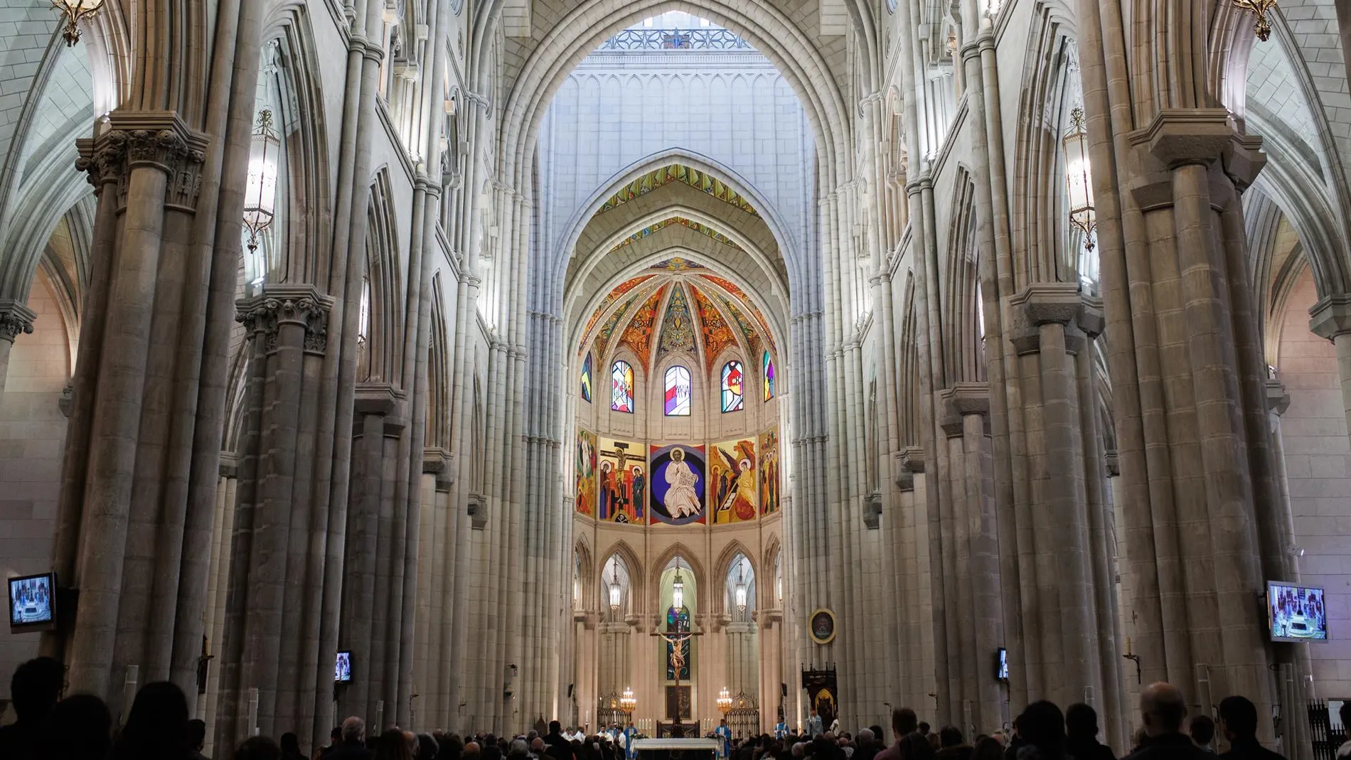 El arzobispo de Madrid presidirá una misa funeral en la Catedral de La Almudena por las víctimas del 11-M