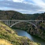Puente Pino en la provincia de Zamora sobre el río Duero