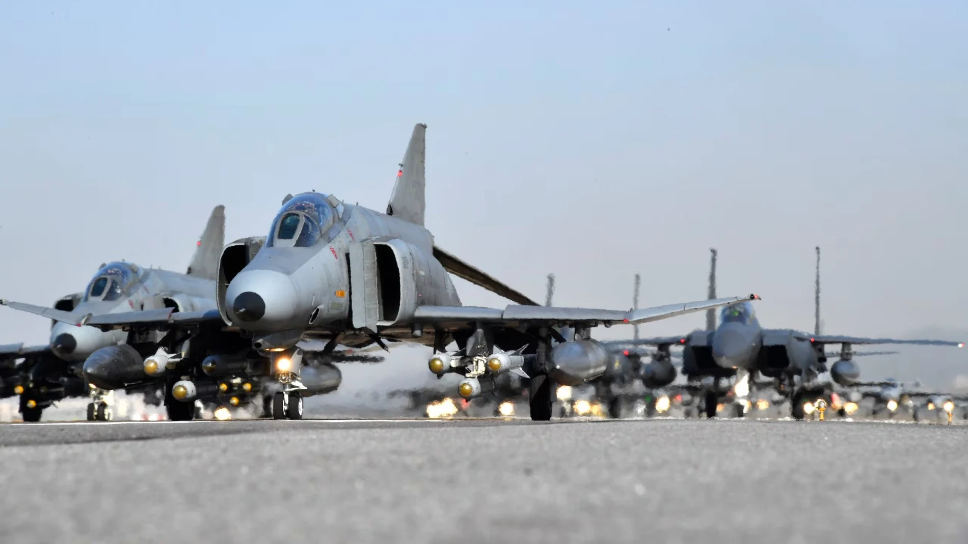 Corea del Sur despide a lo grande sus últimos F-4 Phantom