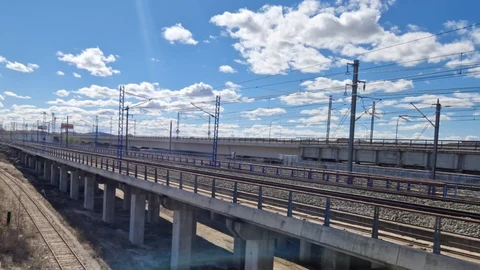 Economía/Transportes.- Adif refuerza 14 puentes a la salida de Madrid en la alta velocidad a Sevilla