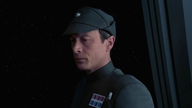 Michael Culver como el capitán Needa en "Star Wars"